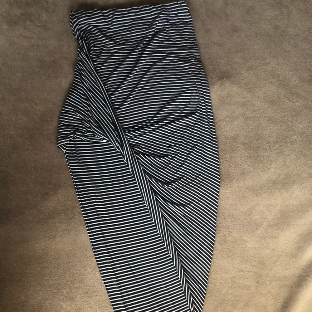 Kendall + Kylie skirt
